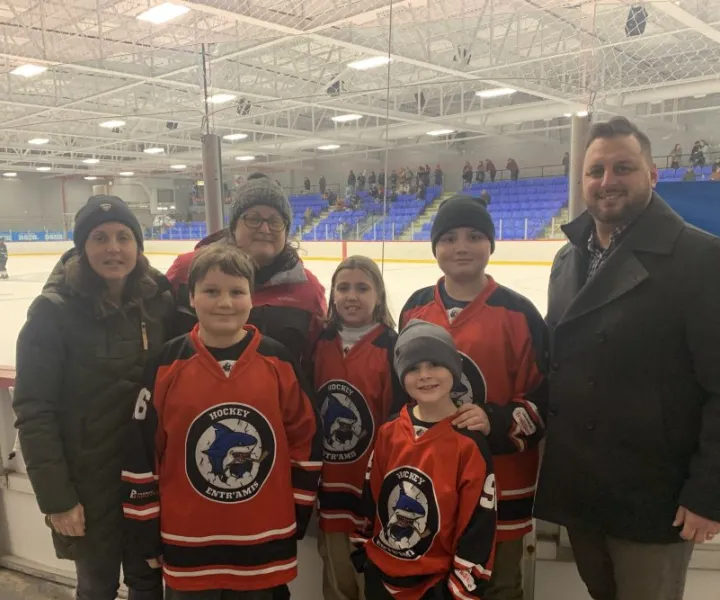 Le hockey Entr’amis, pour le plaisir de jouer