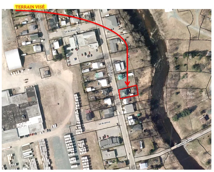 Terrain visé par la dérogation mineure - 319-321 rue Principale (lot 4 441 343) Dérogation mineure - 319-321 rue Principale (lot 4 441 343)