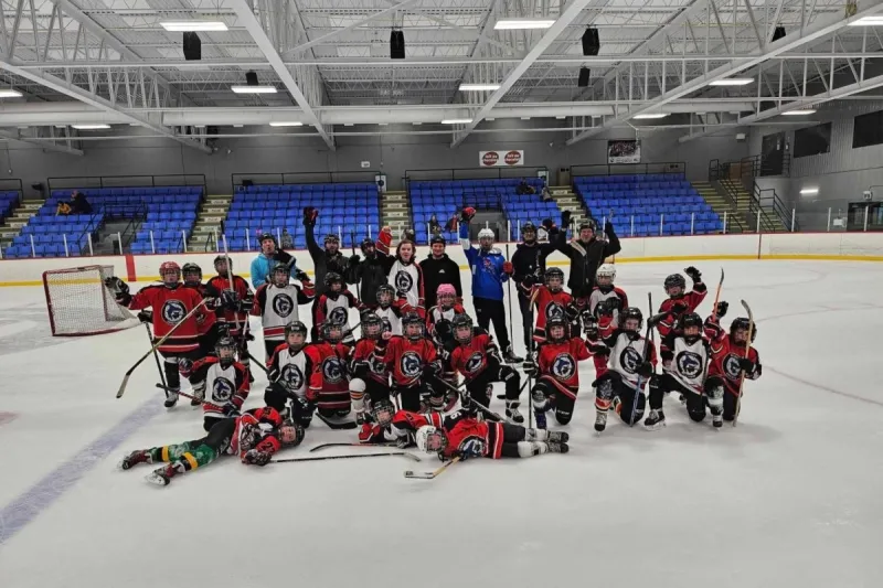 Le hockey Entr’amis, pour le plaisir de jouer